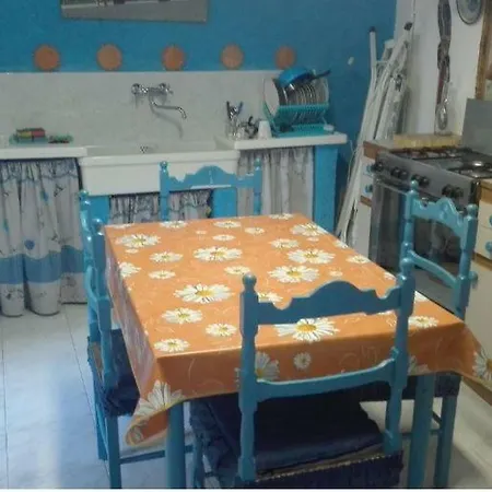 לינה וארוחת בוקר Labarchettaok